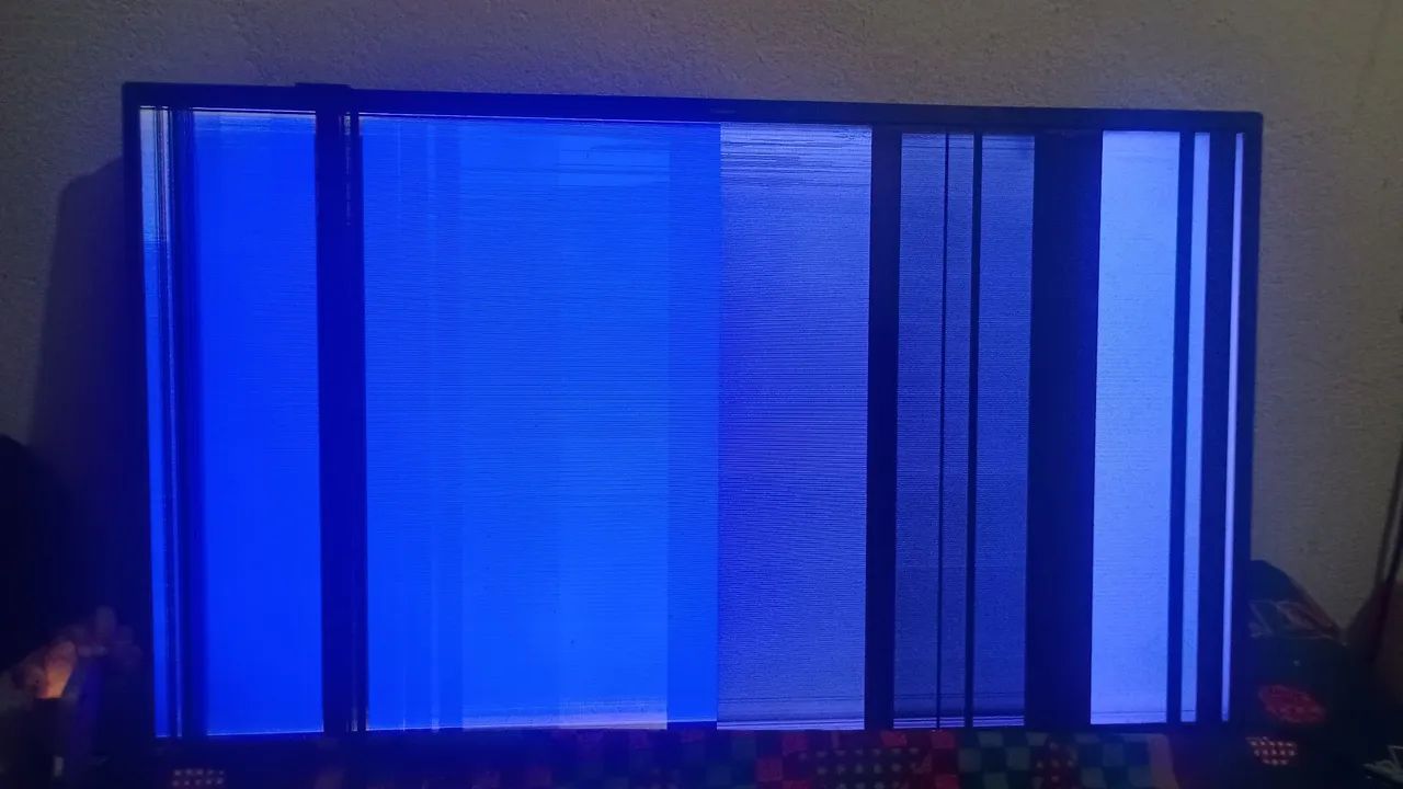 Tv Philips 43 polegadas com todas as placas originais com defeito  - Foto 3