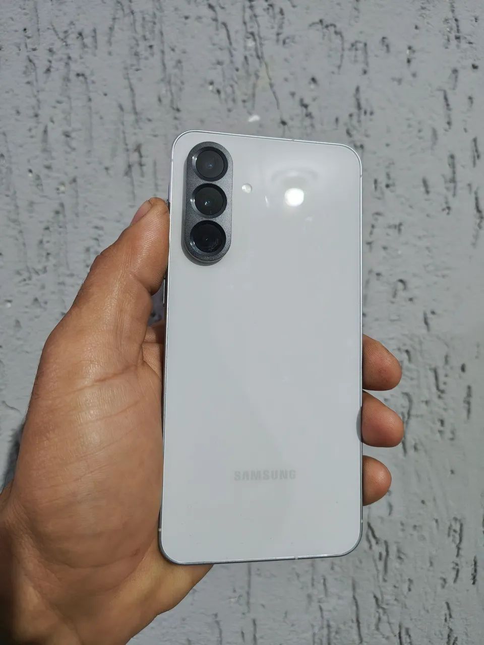 Samsung A56 