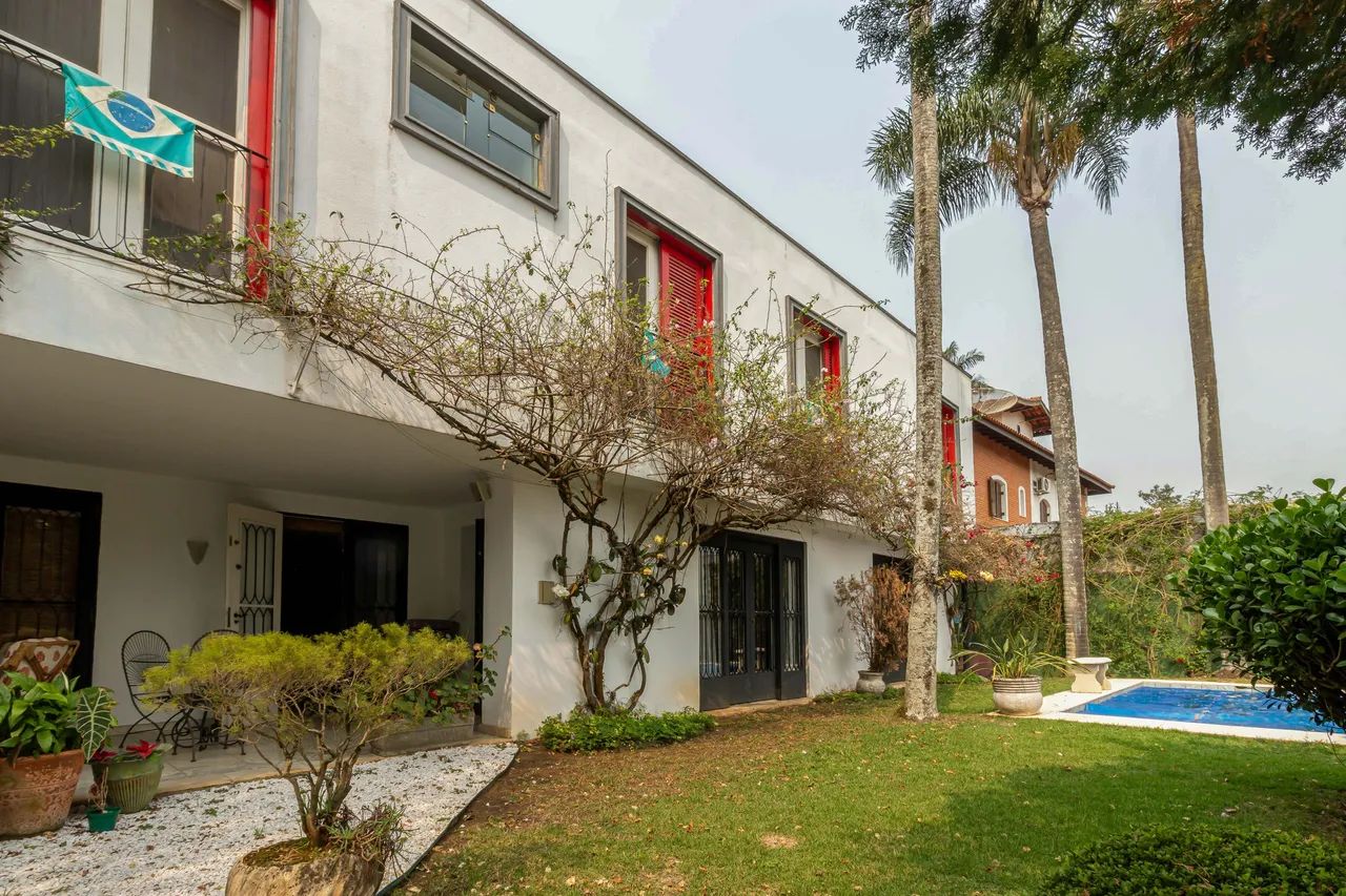 Casa próxima ao Clube Paineiras