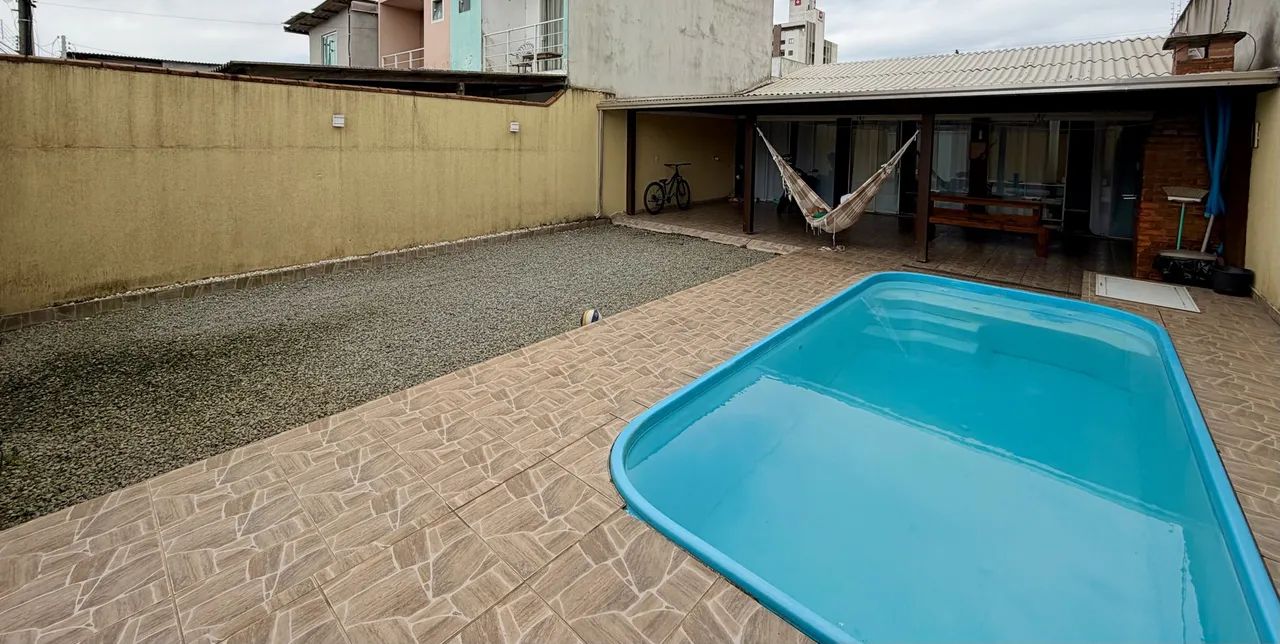 Casa com piscina e 02 dormitórios  - Foto 3