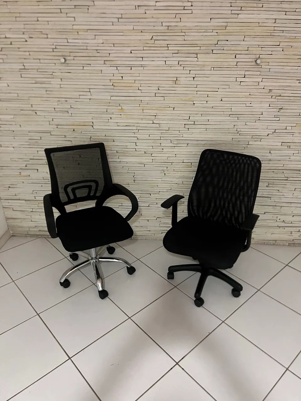 Kit 2x Cadeiras de Escritório Giratórias com Tela Mesh - Foto 2