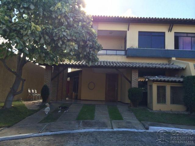 Casa no bairro farolândia; próx. ao bar do rivaldo.