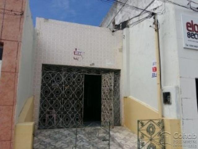 Casa no centro; prox lotérica da rua arauá - Foto 2