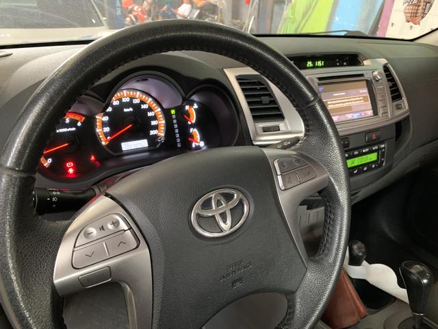 Hilux SRV 3.0 Diesel automático 4x4 2014/2014 - Foto 5