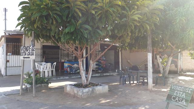 Vende-se está casa com um comércio,3banheiros,5comodos,2garagem.(bairro S.H) - Foto 3