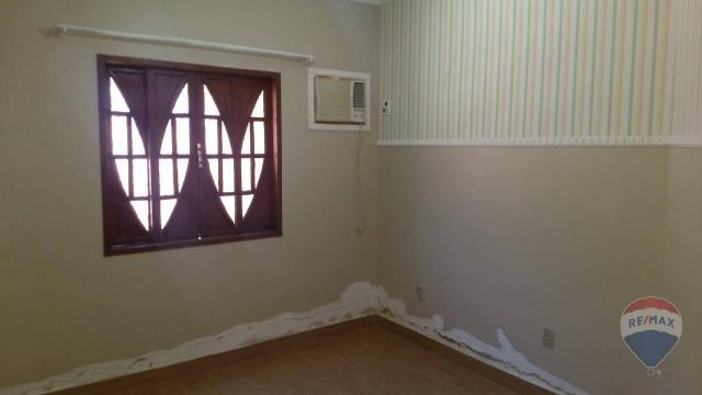 Linda casa com piscina para locação dentro de condomínio - Foto 12