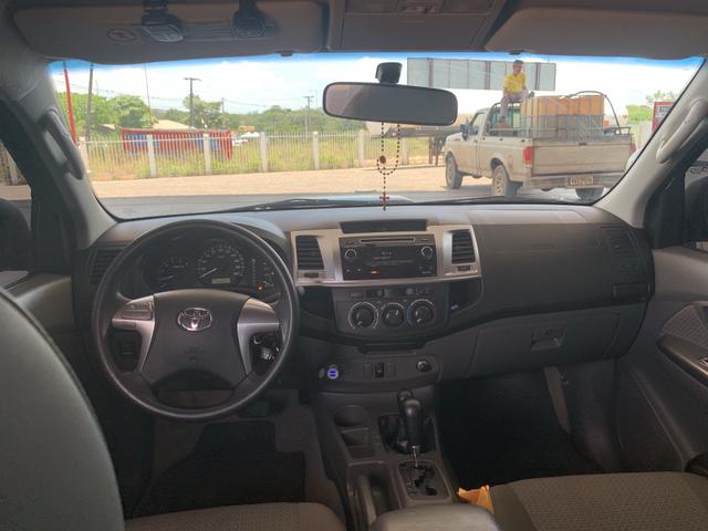 Vende-se HILUX automática - Foto 6