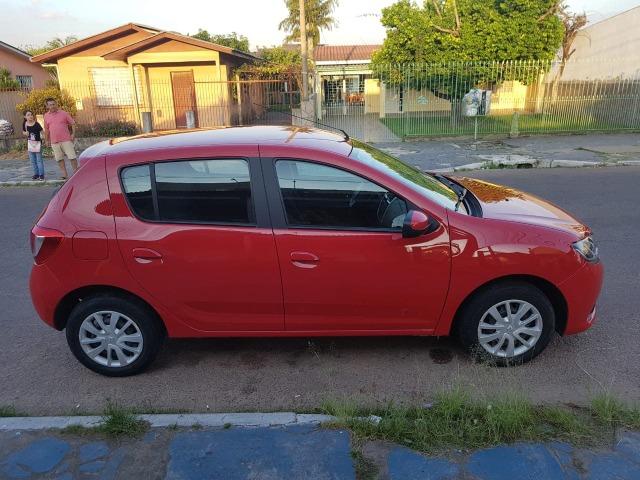 Sandero 1.6 Auto. Top Impecável cheira a zero km - Foto 2