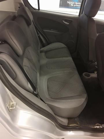 Fiat Palio 1.0 Attractive 2015 - Foto 6
