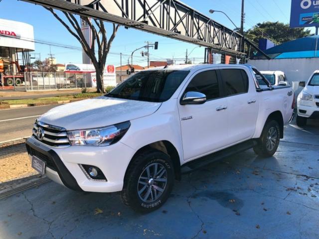 Toyota Hilux Cabine Dupla srv 4P