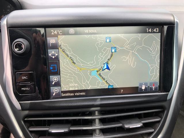 Peugeot 208 Griffe 1.6 manual - Foto 8