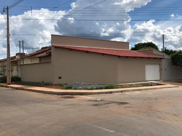Alugo casa nova com 3 quartos, sendo 1 suite na Vila São Sebastião Senador Canedo