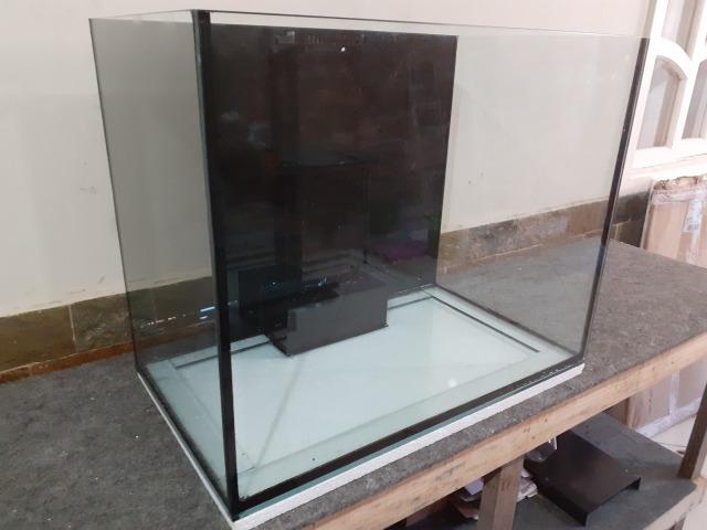 Aqua 70x42x55 10mm lapidado+sump externo/bota em acrilico corte laser/loc line