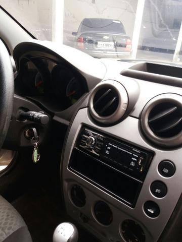 Ford Fiesta 1.6 - Foto 4
