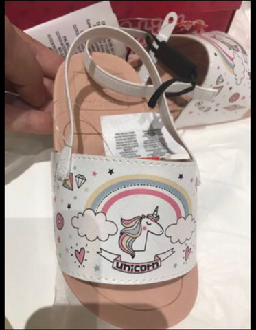 sandalia na loja renner