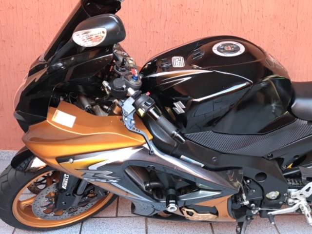 SUZUKI GSXR 1000 2008 IMPECÁVEL LEIA