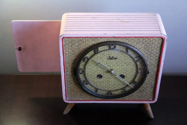 Relogio Silco Original Pé Palito - Anos 60 - Carrilhão Hora Cheia 30 Min - Foto 6