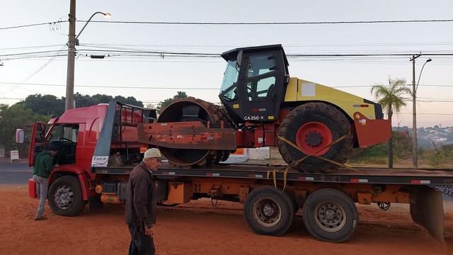 Locação máquinas terraplenagem Bauru - Foto 3