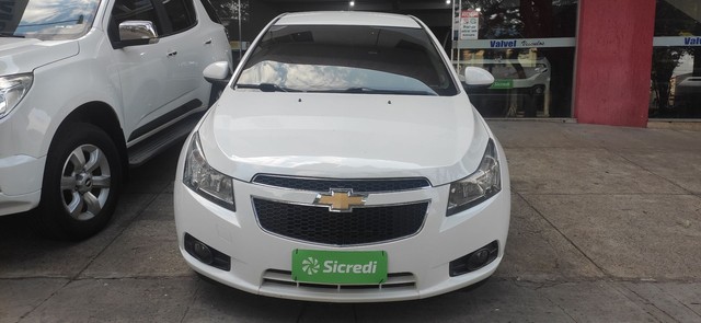 CRUZE LT 1.8 SEDAN