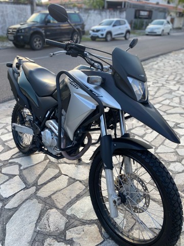 HONDA XRE 2018 VERDE MUITO NOVA