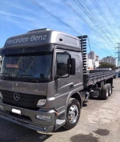 MERCEDES-BENZ ATEGO 2425 2011