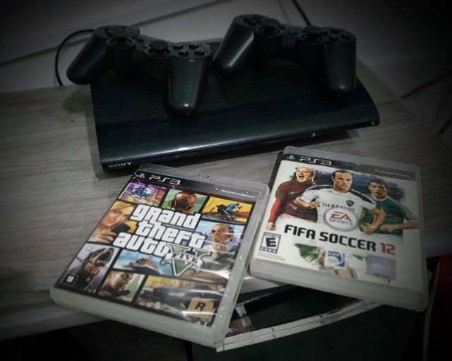 Playstation 3 + 2 Controles + Jogos - Videogames - COHAB, Recife 1013789820  | OLX