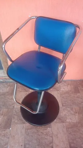 Cadeira barbearia infantil  +34 anúncios na OLX Brasil