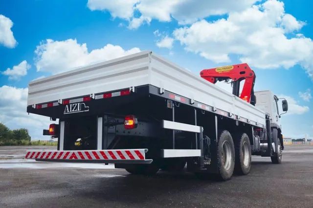 Caminhão Volkswagen Constellation 27.260 6x4 Guindaste 45ton. Palfinger - Foto 2