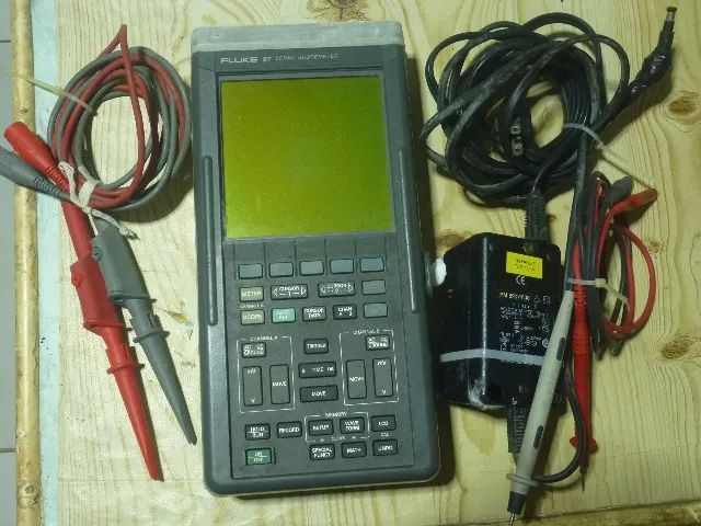 FLUKE-97,SCOPMETER 50MHZ-aceito troca - Foto 6