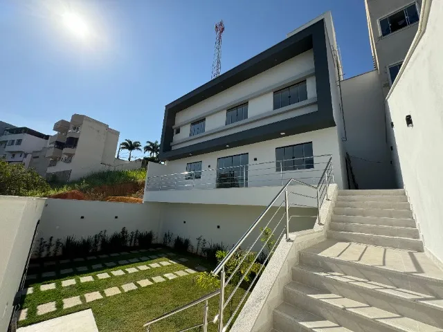 Casa Duplex 03 quartos com suíte e excelente localização no Residencial Riviera - Colatina