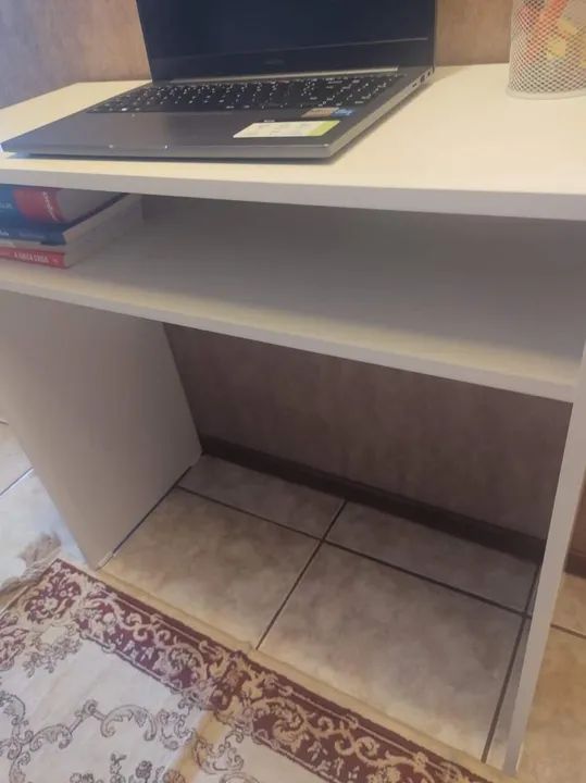Escrivaninha em MDF branco nova 80x35cm fabricação própria  - Foto 3