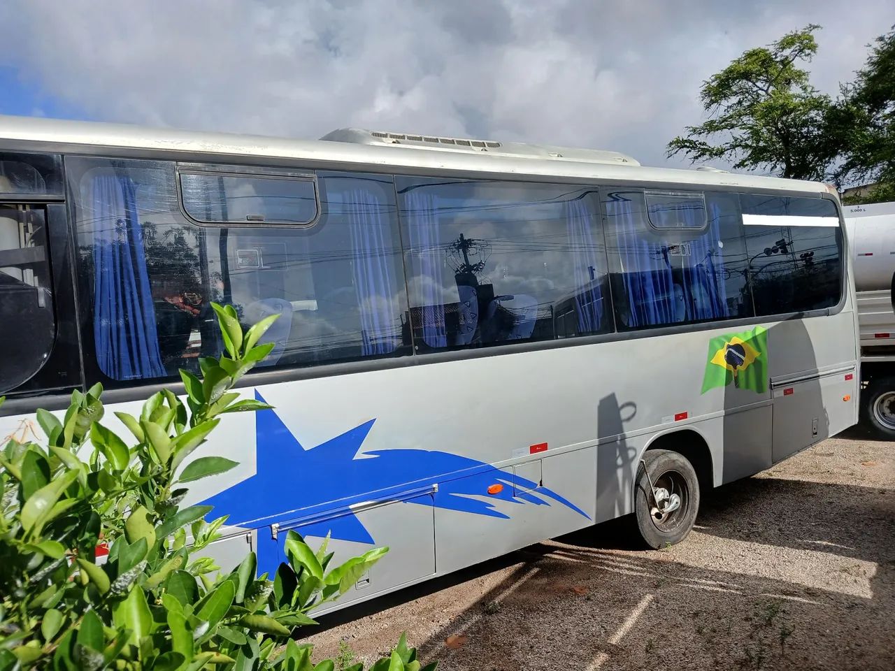 Vendo microônibus Ano 2008 Motor MWM - Foto 2