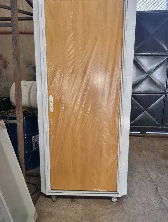 Smooth or grooved wooden door