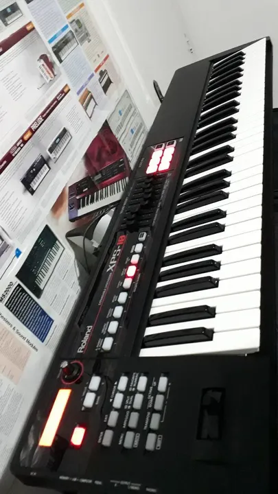 Teclado Roland XPS10 novo na Cx
