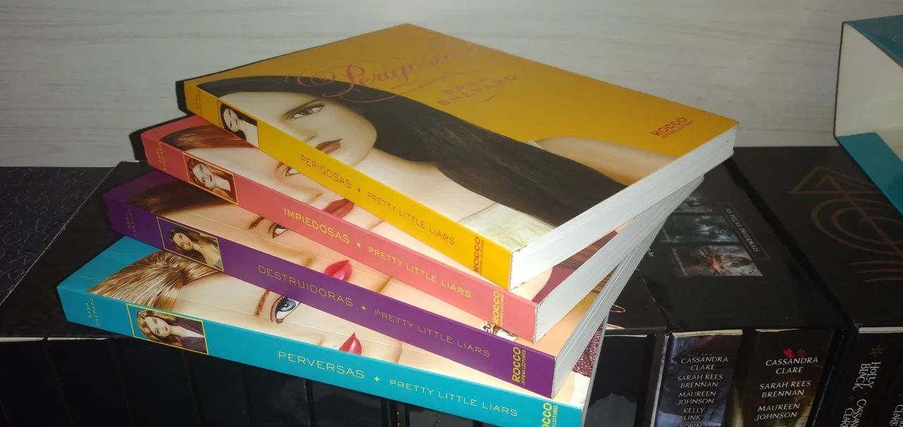 Box 2 - Pretty Little Liars - Foto 2