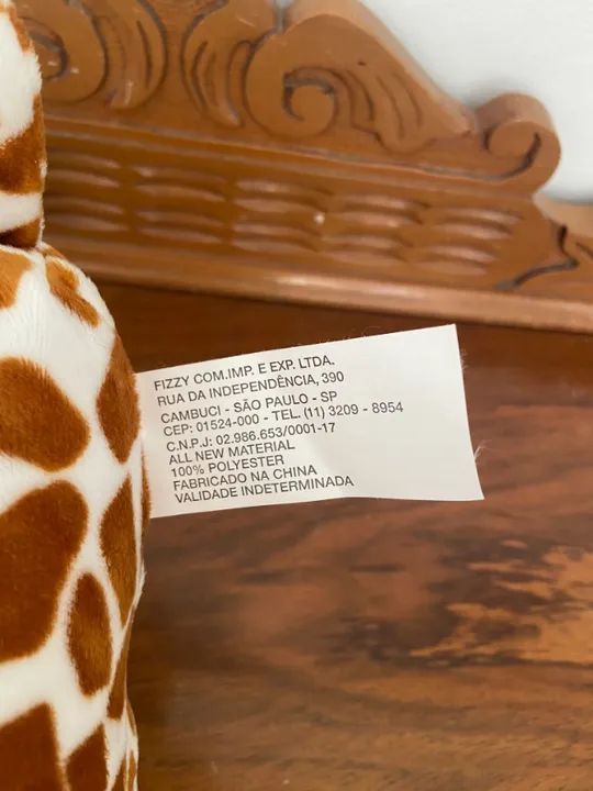 GIRAFA DE PELÚCIA SENTADA 35CM - Foto 4