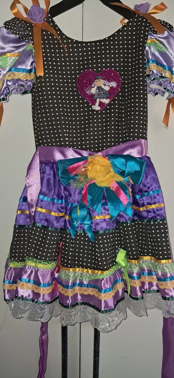 Vestido colorido e vibrante para festas - Foto 2