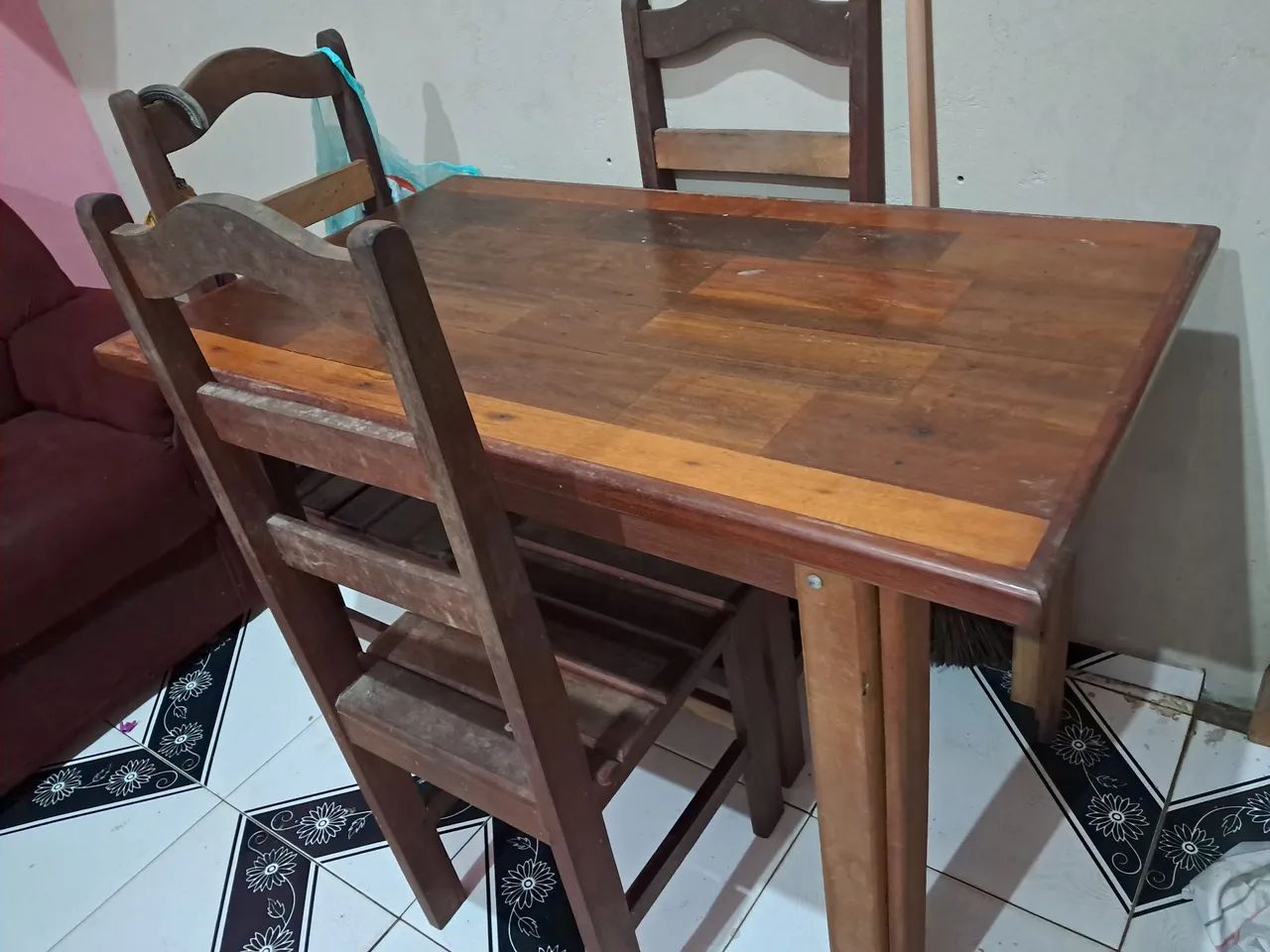 Mesa com 4 cadeiras  - Foto 2