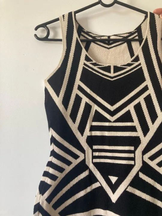 Vestido colado estampa geométrica - Foto 2