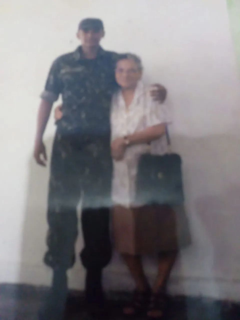 Caminhão baú para mudança e fretes  - Foto 4