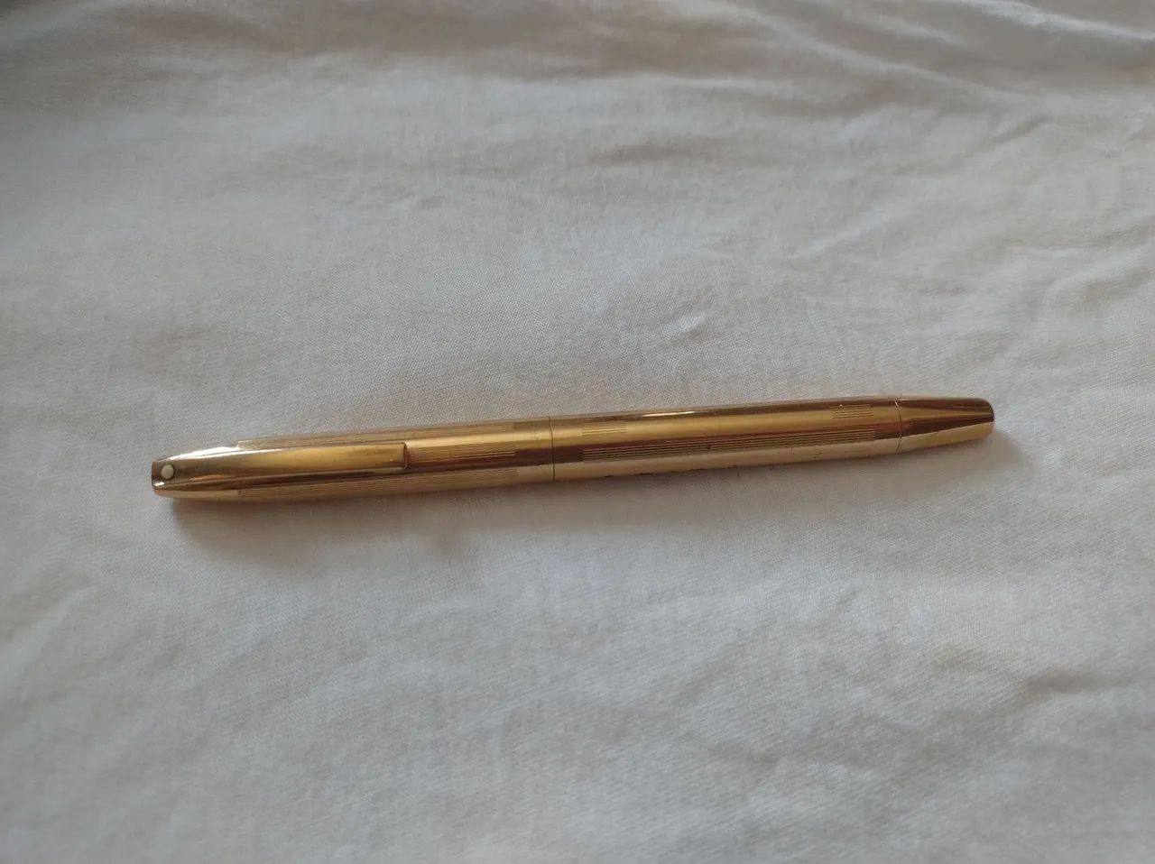 Caneta tinteiro sheaffer folheada a ouro 23k  - Foto 2