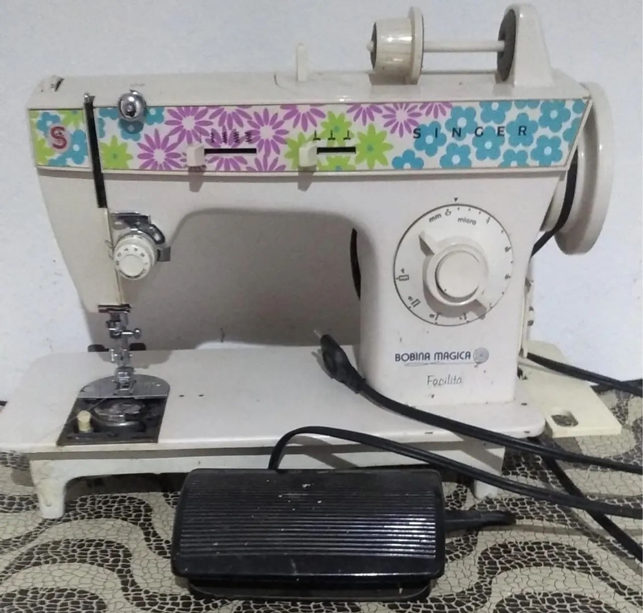 Máquina de Costura Singer - Foto 3