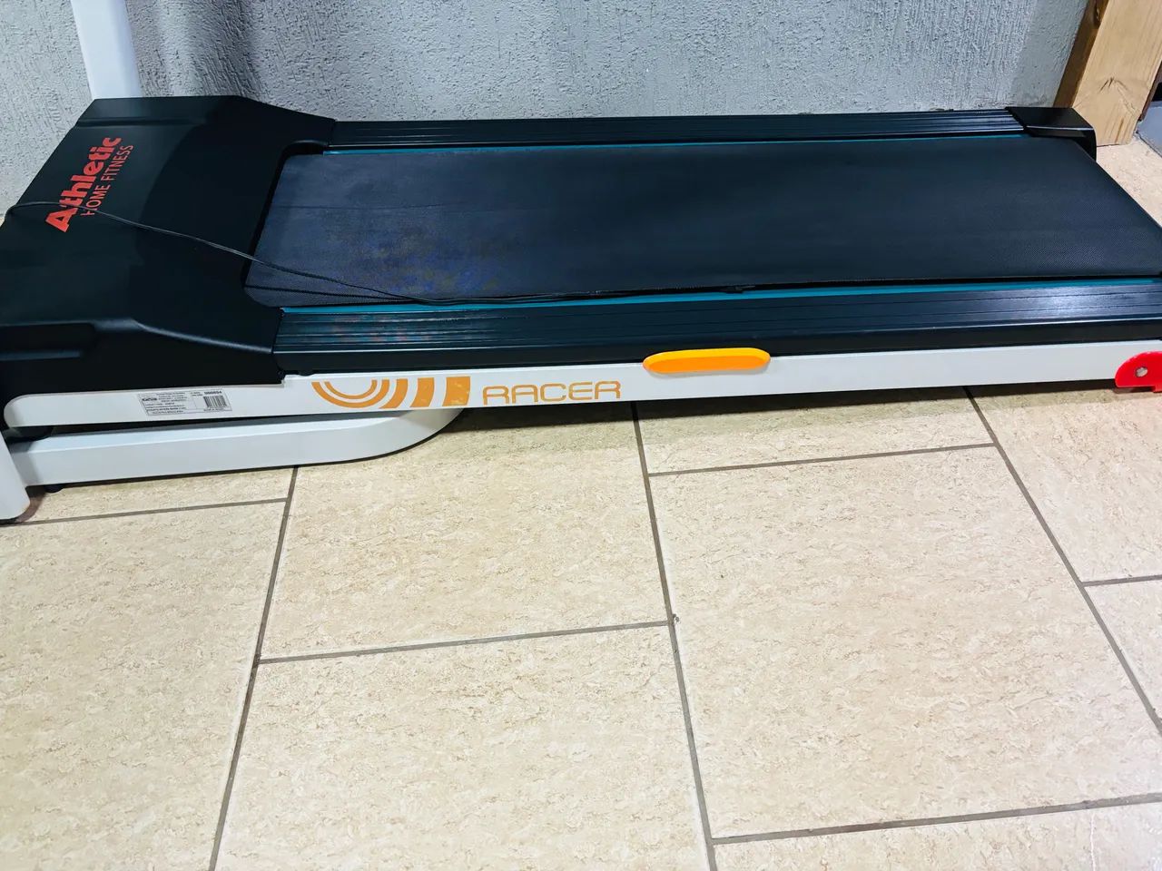 Esteira Athletic P/130kg 16km/h Semi Nova  - Foto 4