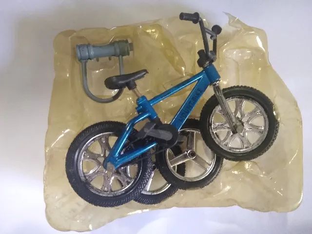 Disassemblable Bicycle Miniature – Please Read the Listing