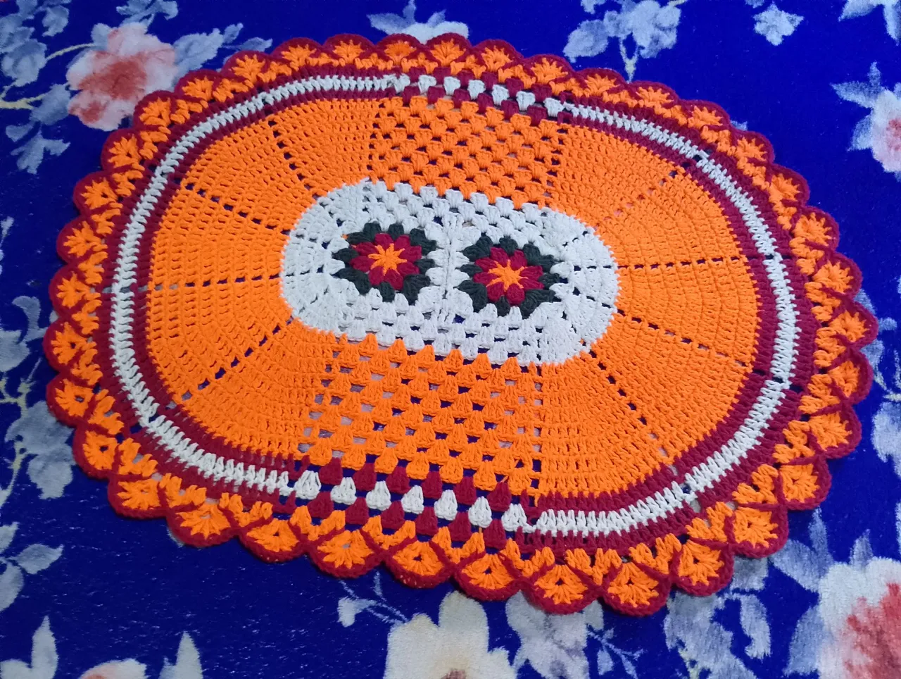 Tapete de Crochê Oval Decorativo