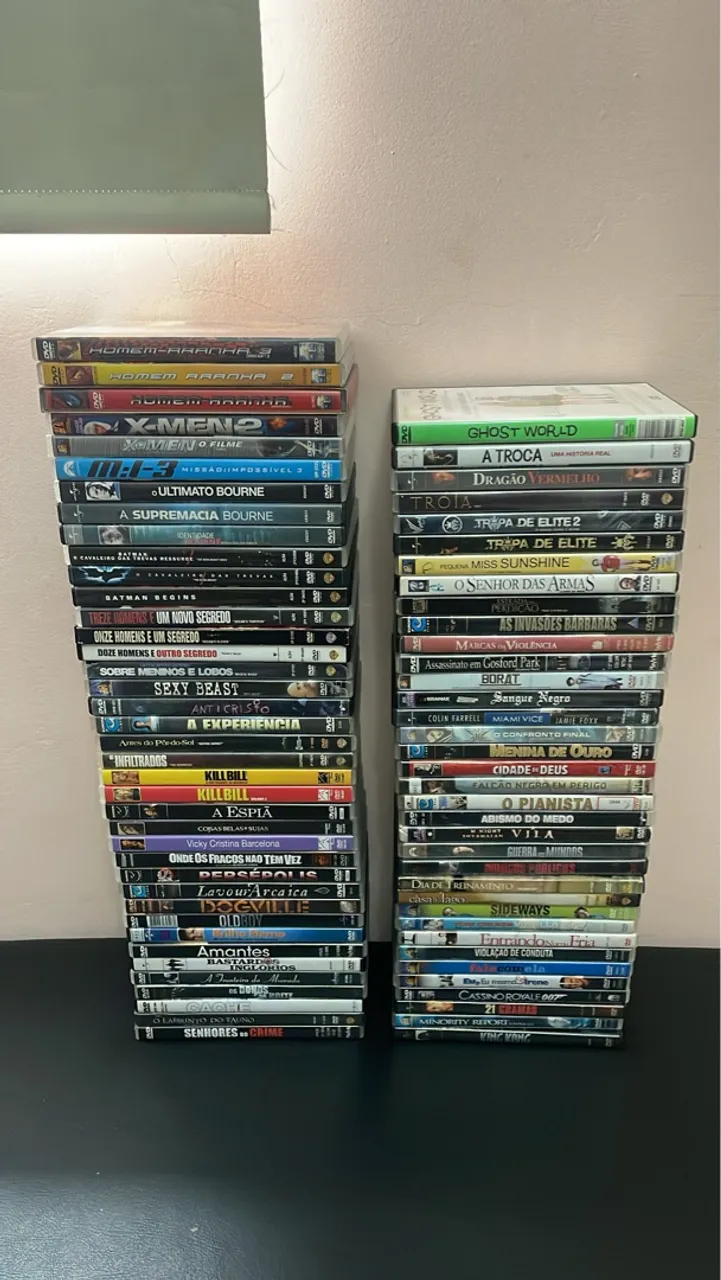 Lote de DVDs em ótimo estado