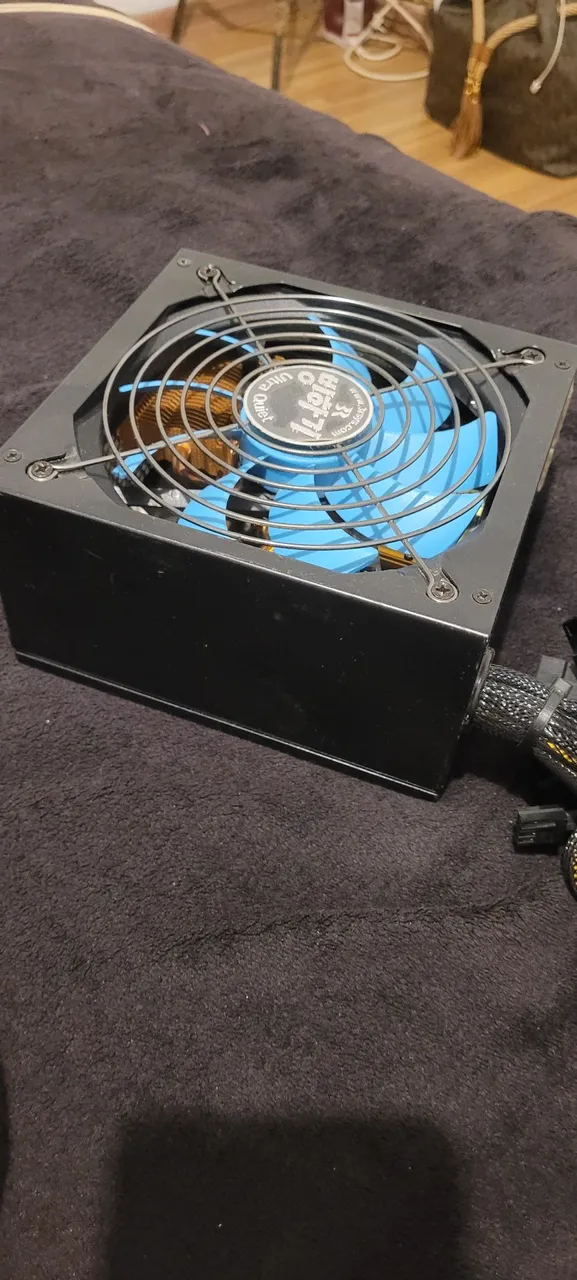Fonte gamer 500w