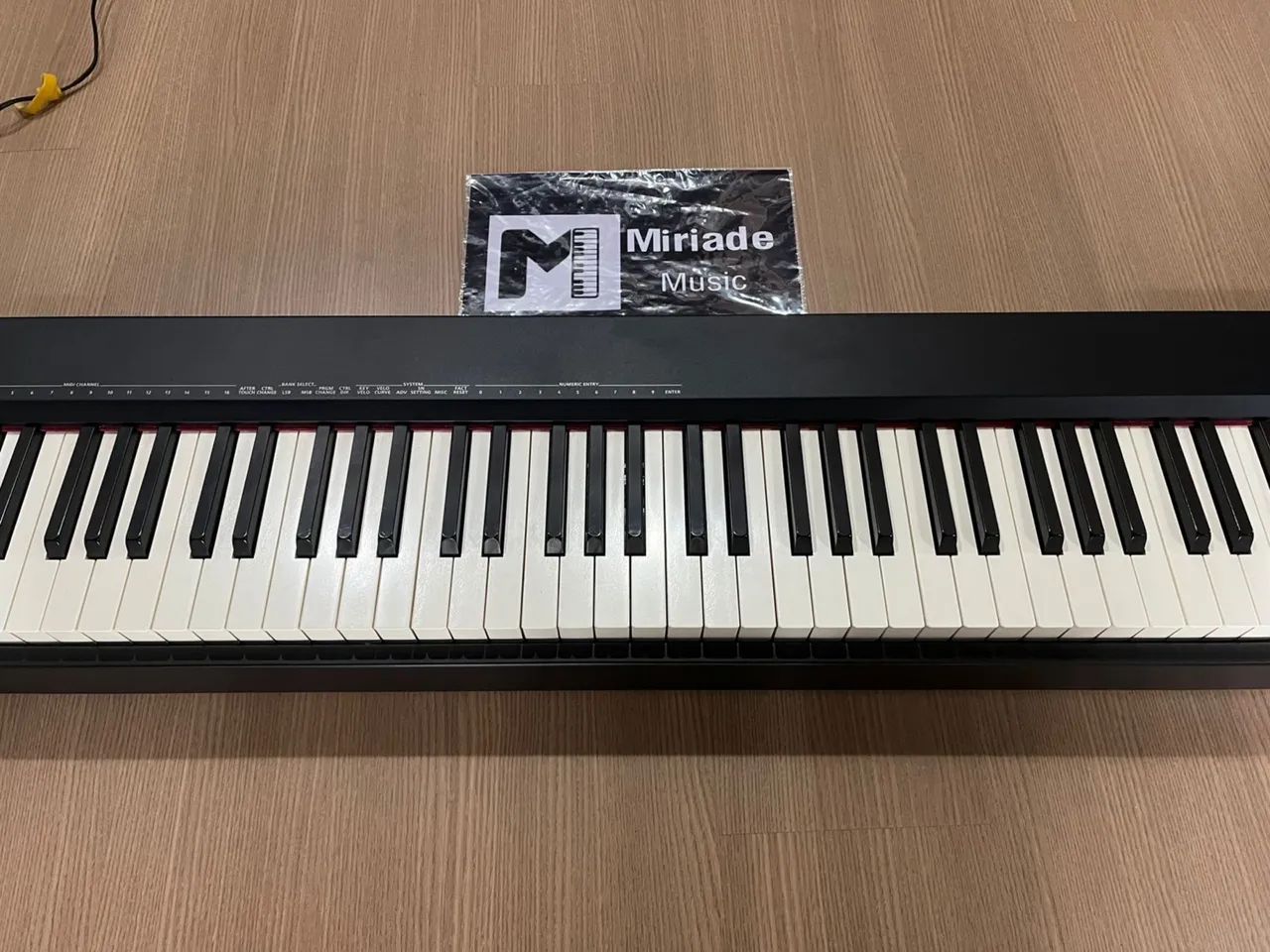 Controlador Roland A88 - Muito Bem Conservado - Loja Física - Até