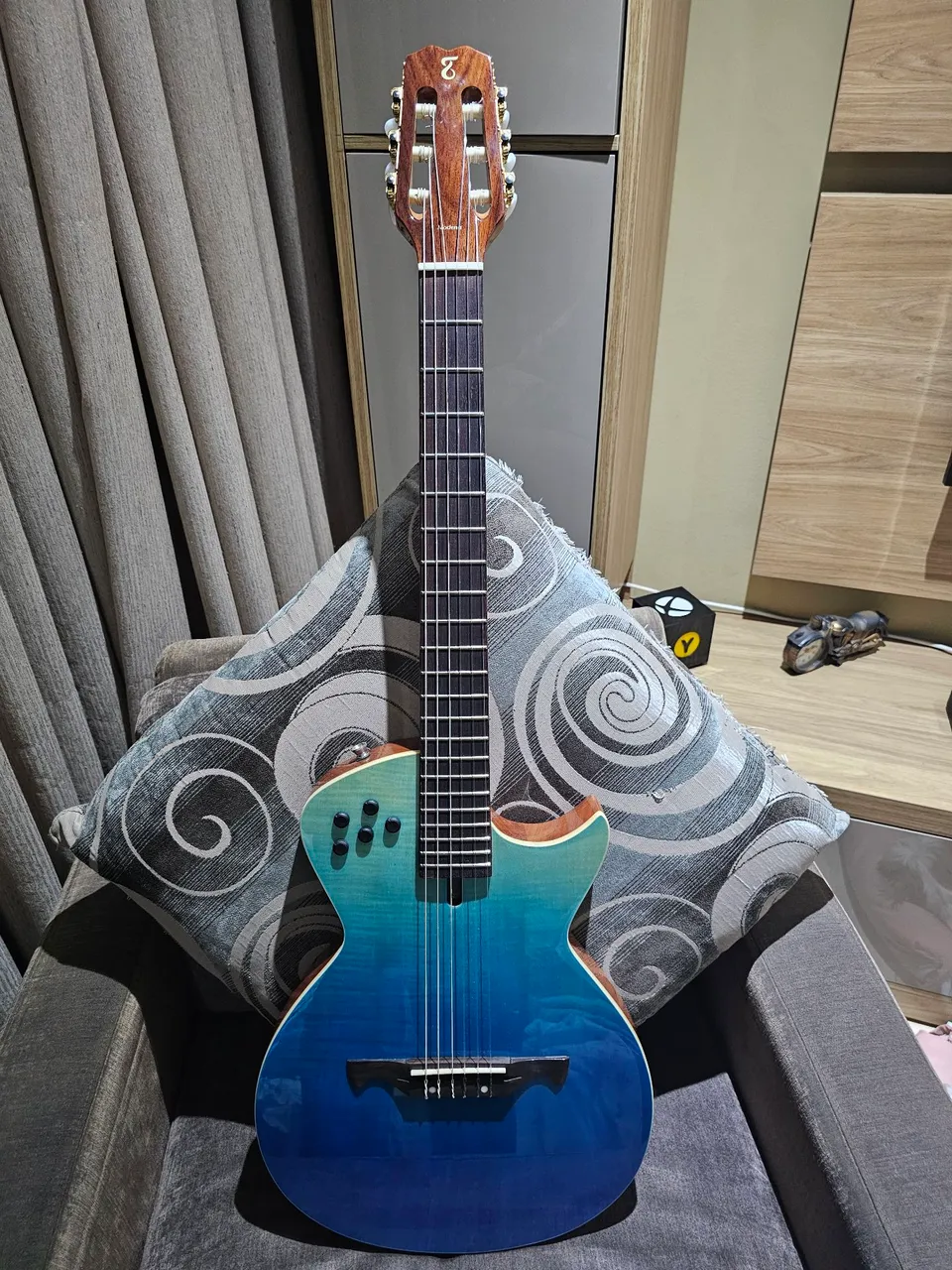 Violão Elétrico Clássico Azul Degrade