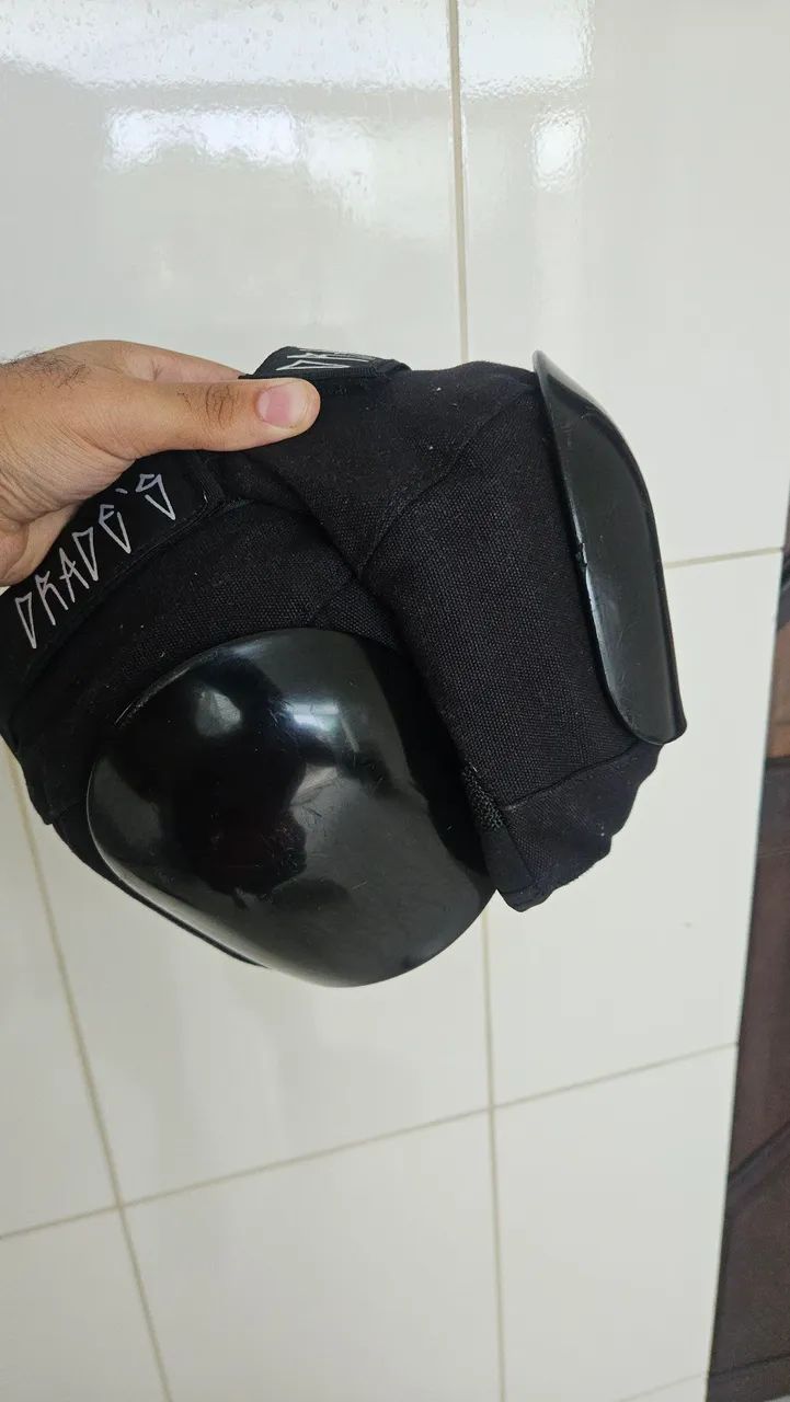 joelheira skate dreads